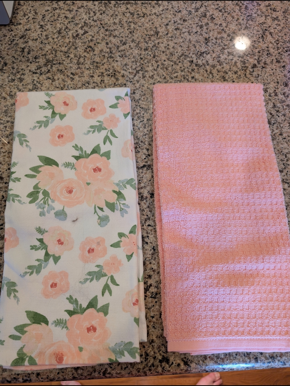 Soft Pink Floral and Solid Kitchen Towels Set